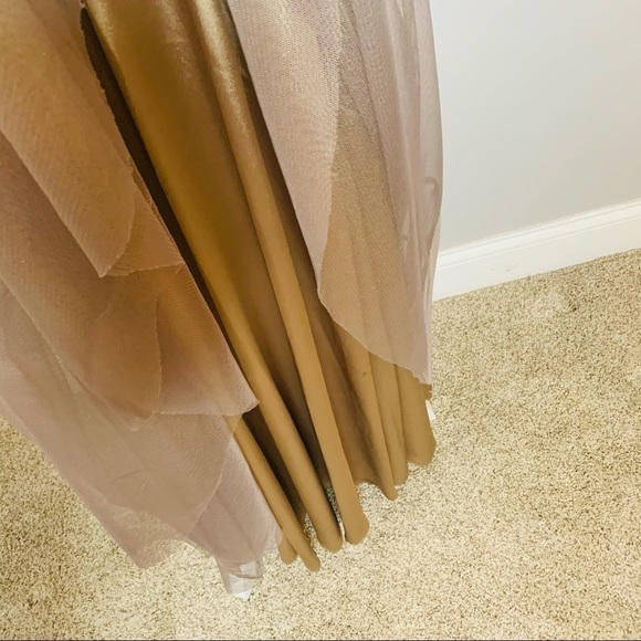 David’s Bridal Metallic Tulle Halter Gown Size 6 - Picture 7 of 14